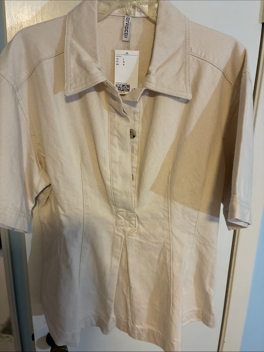 Divided Cream Collared Short-Sleeve Popover Top